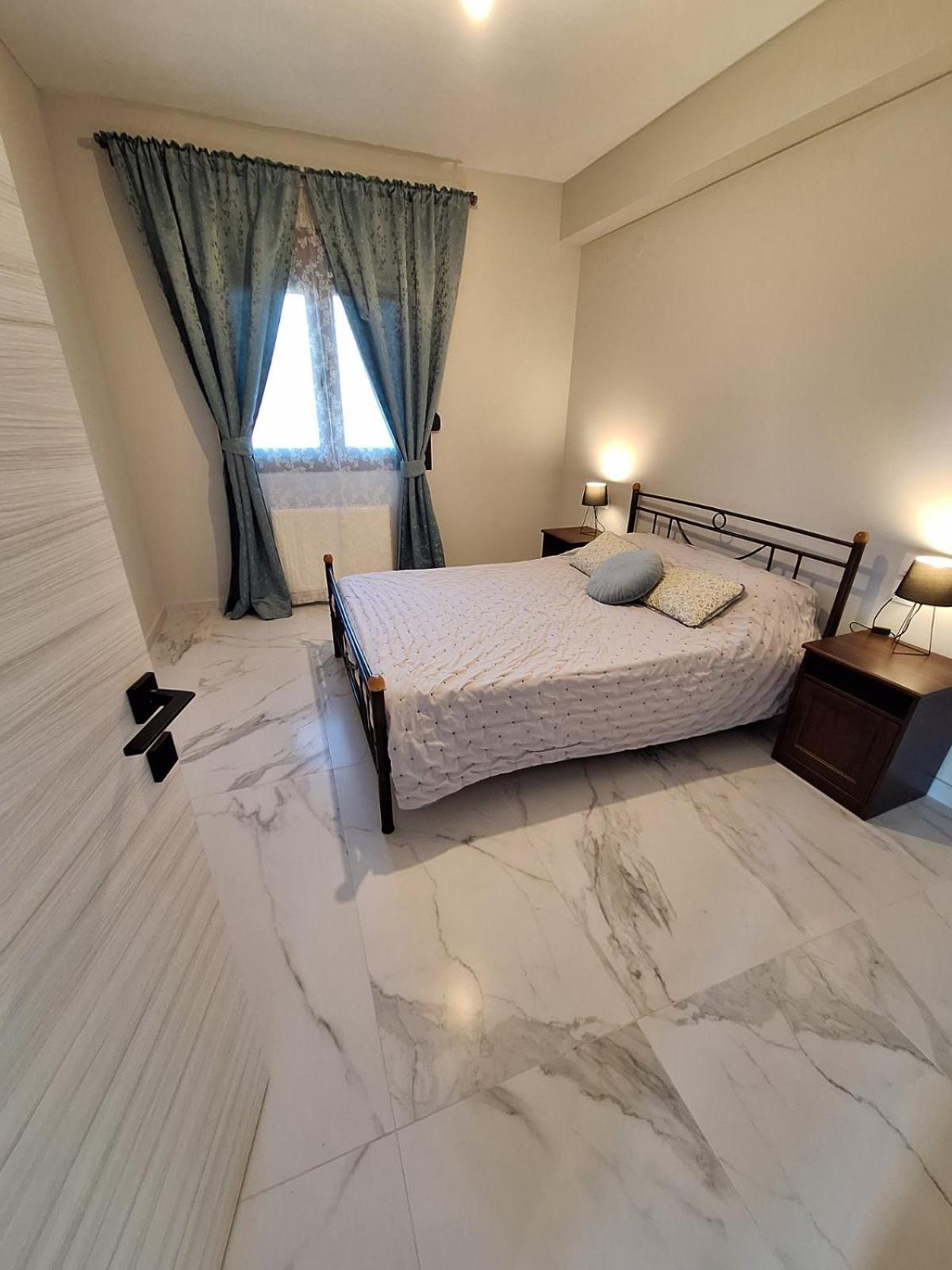 P&M Apartment Ioannina Buitenkant foto