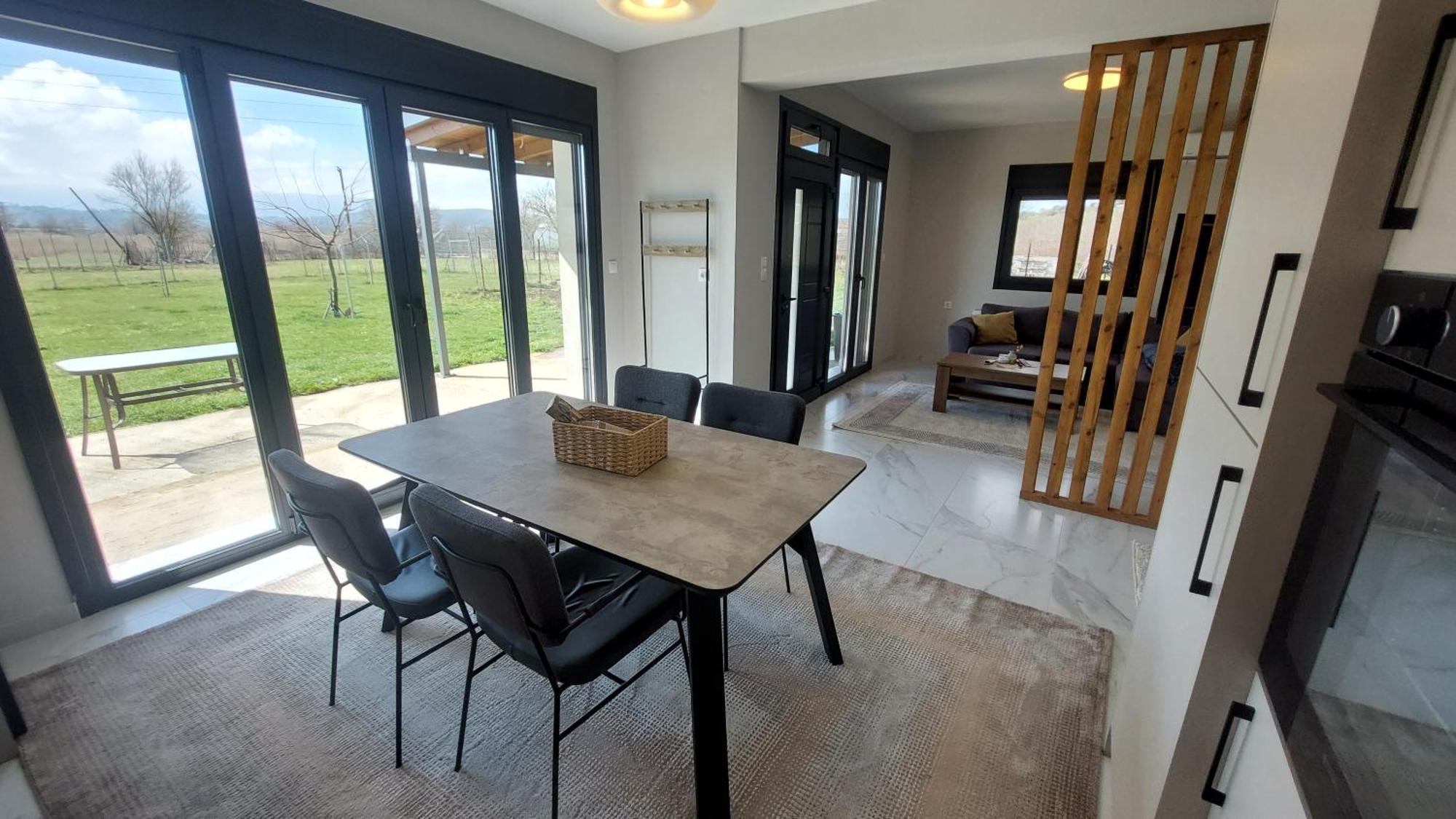 P&M Apartment Ioannina Buitenkant foto
